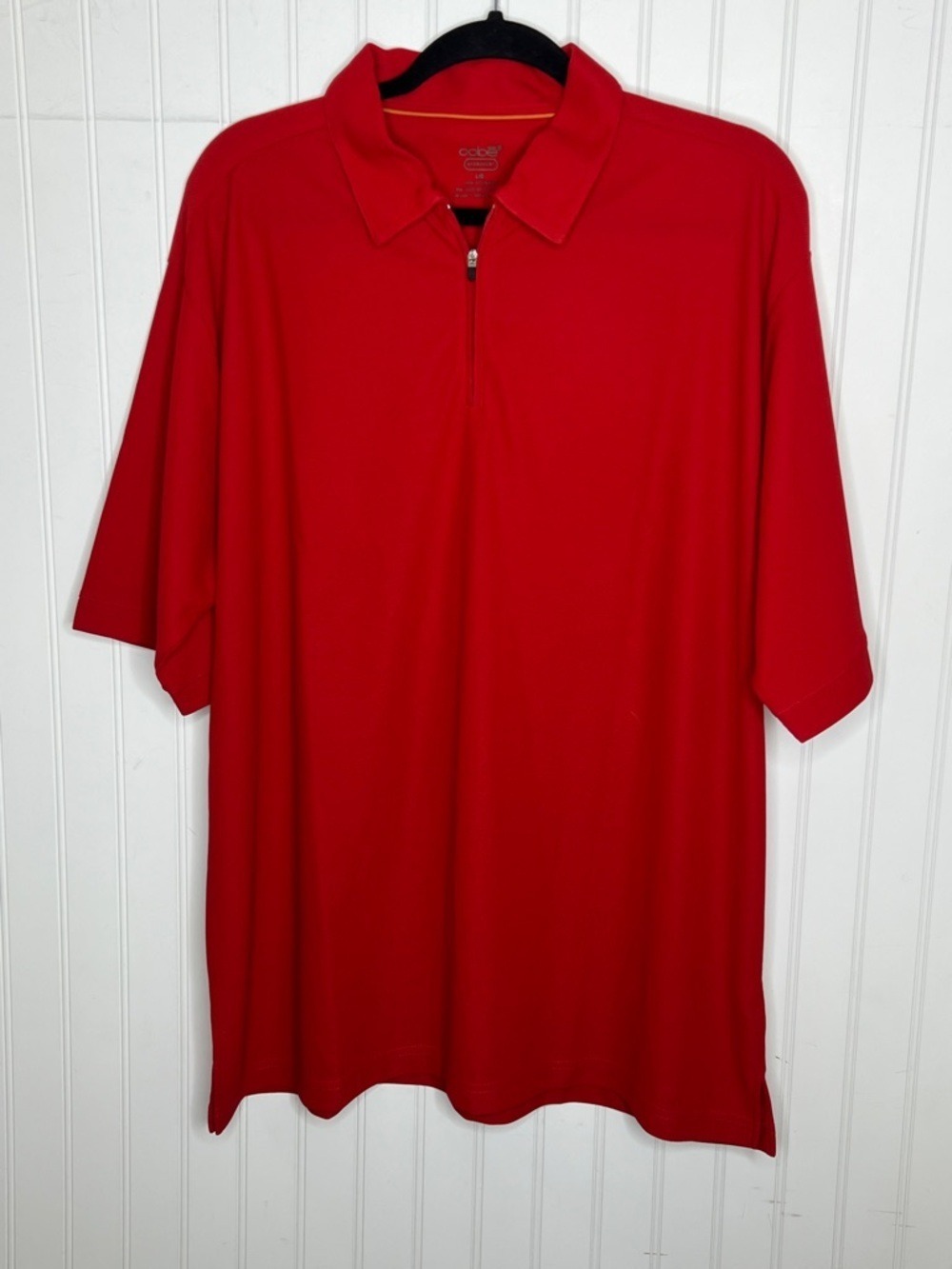 Men's Red Short-Sleeve Zip Polo - Classic Casual